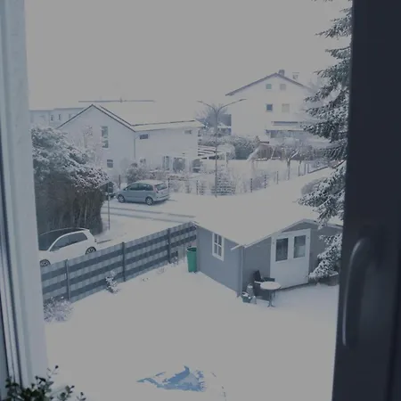 Gemuetlich Schnuckelige Mit -sommer- Pool Lägenhet Nidderau