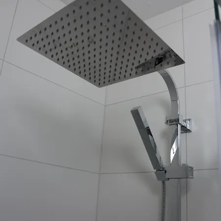 Gemuetlich Schnuckelige Mit -sommer- Pool